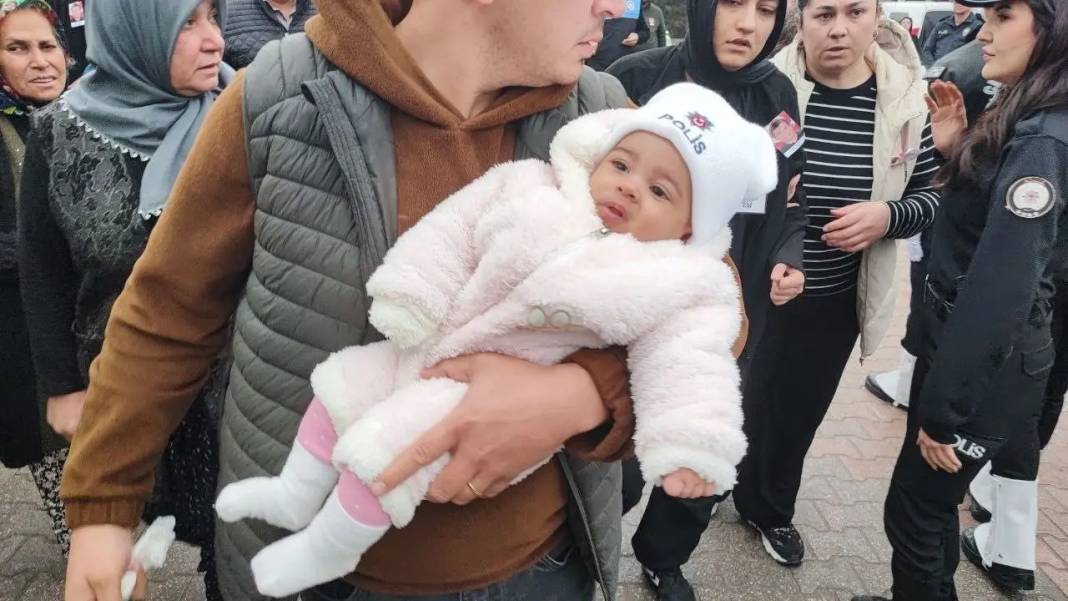 Adana’da Lösemiye Yenik Düşen Genç Polis Gözyaşlarıyla Uğurlandı 5